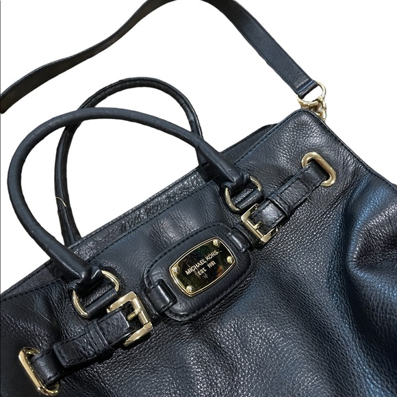 Michael Kors Hamilton Belted Tote with shoulder strap Black - Picture 3 of 11